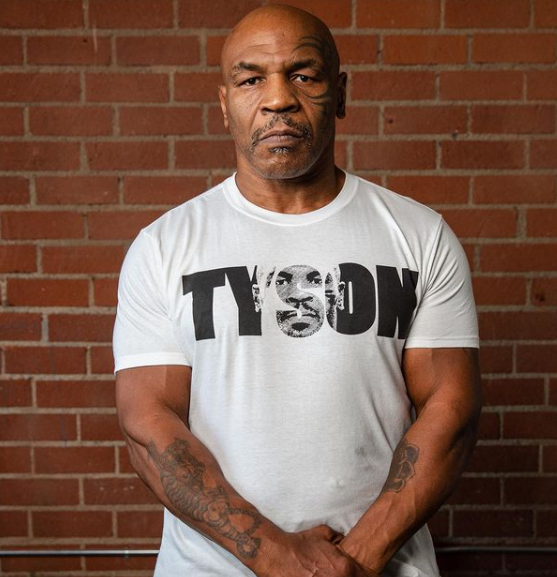 Mike Tyson bokser mistrz wagi ciężkiej