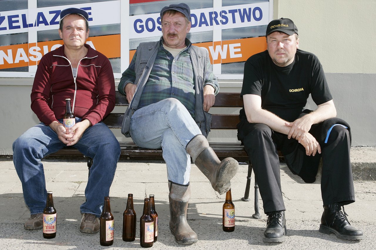 Stali bywalce ławeczki z "Rancza"
