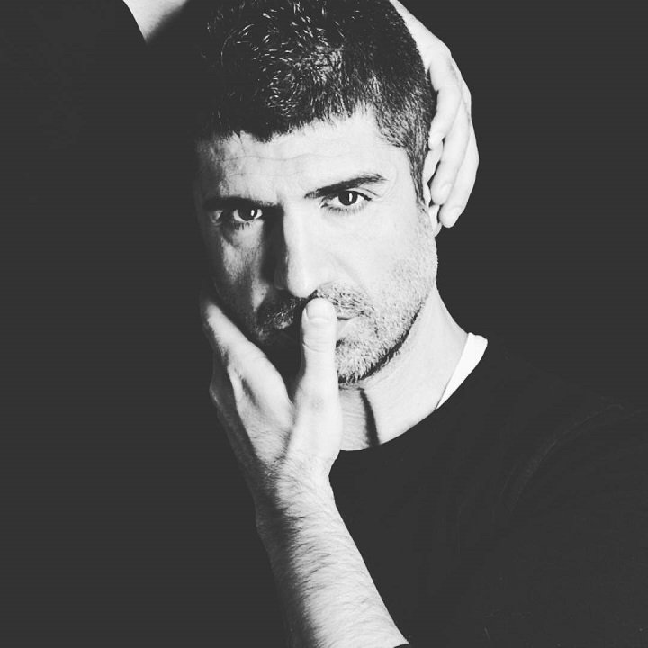 Özcan Deniz instagram