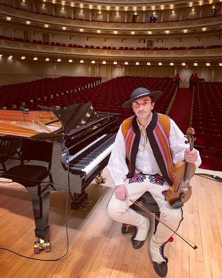 Sebastian Karpiel-Bułecka muzyk