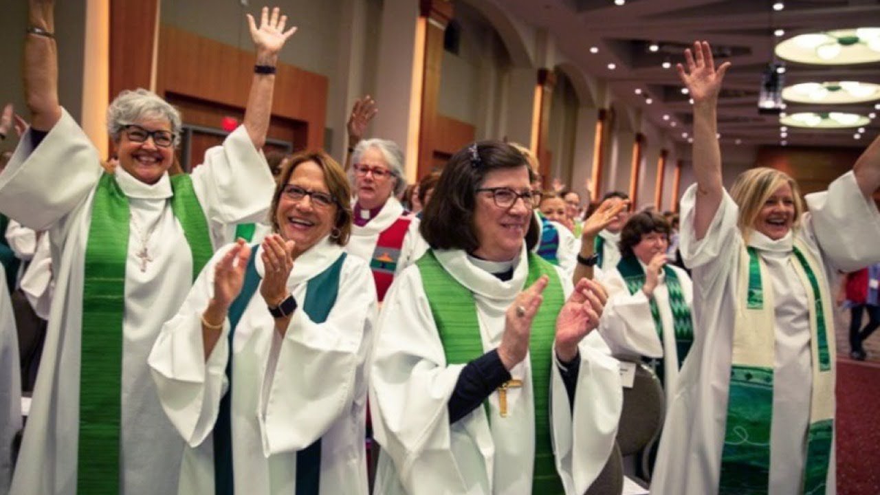 W Polsce będą kobiety - księża! Synod ogłosił prawdziwy przełom