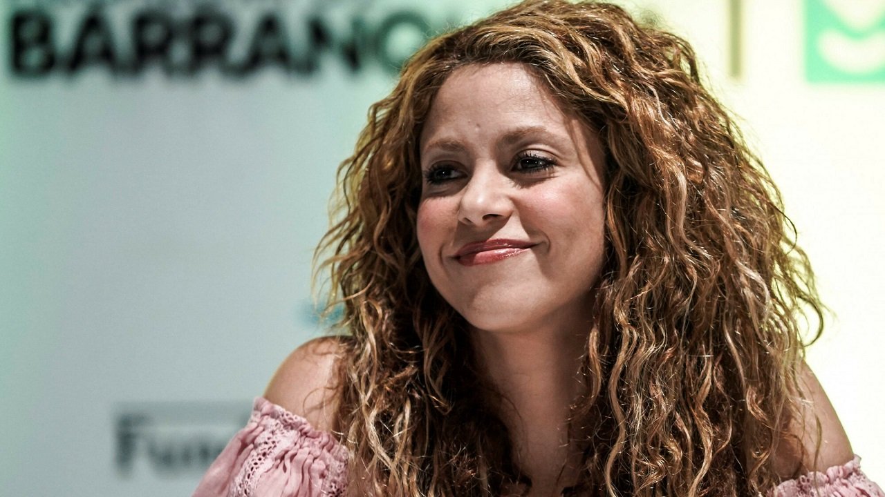 Shakira została zaatakowana w Barcelonie! Straciła torebkę, ale obroniła syna
