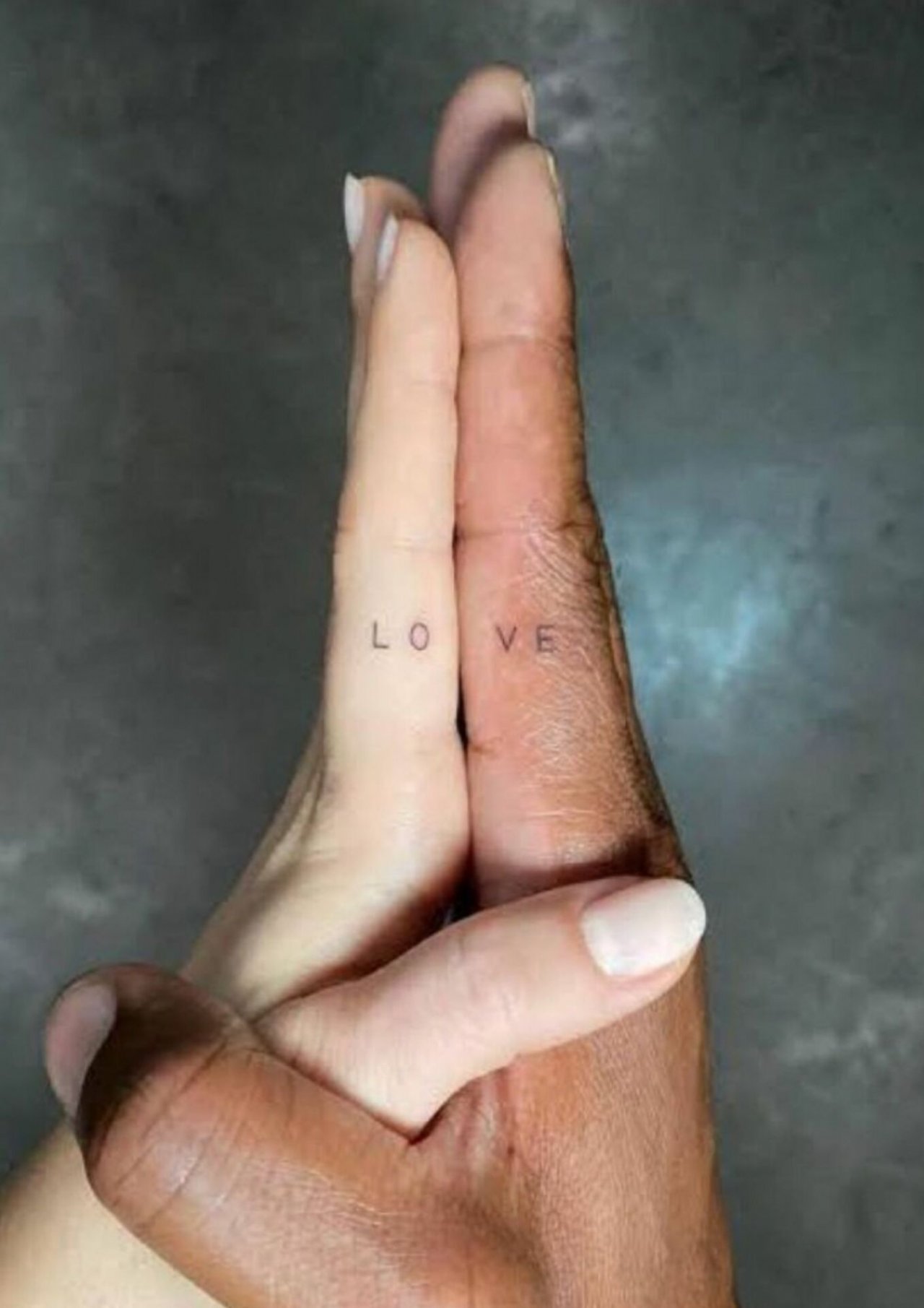tatuaż love