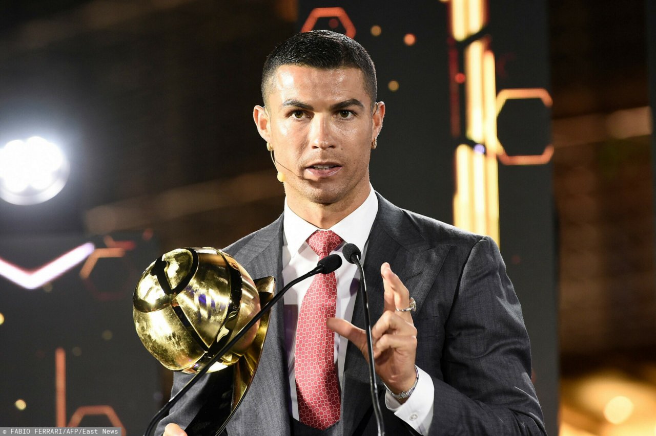 Cristiano Ronaldo na gali Globe Soccer Awards