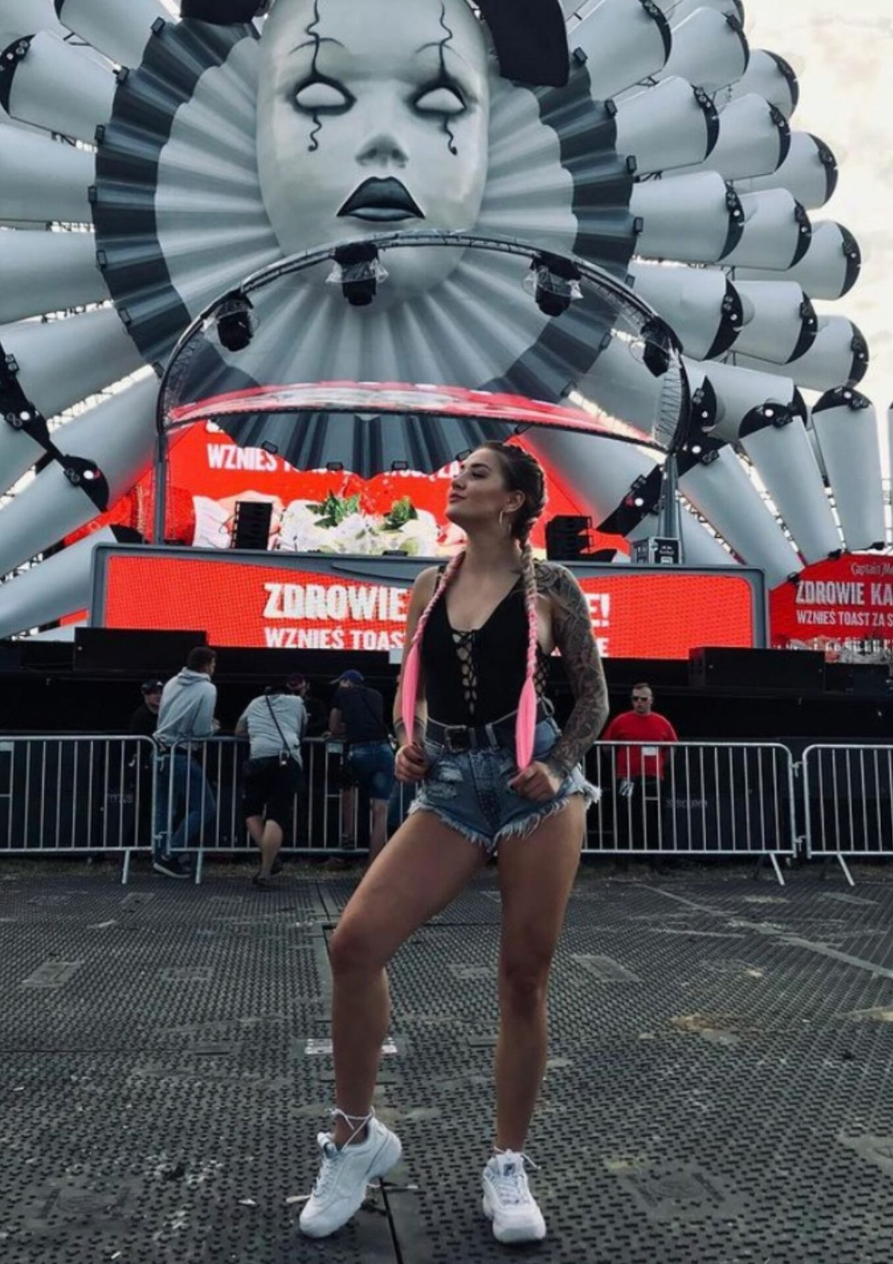 sara na festivalu muzycznym