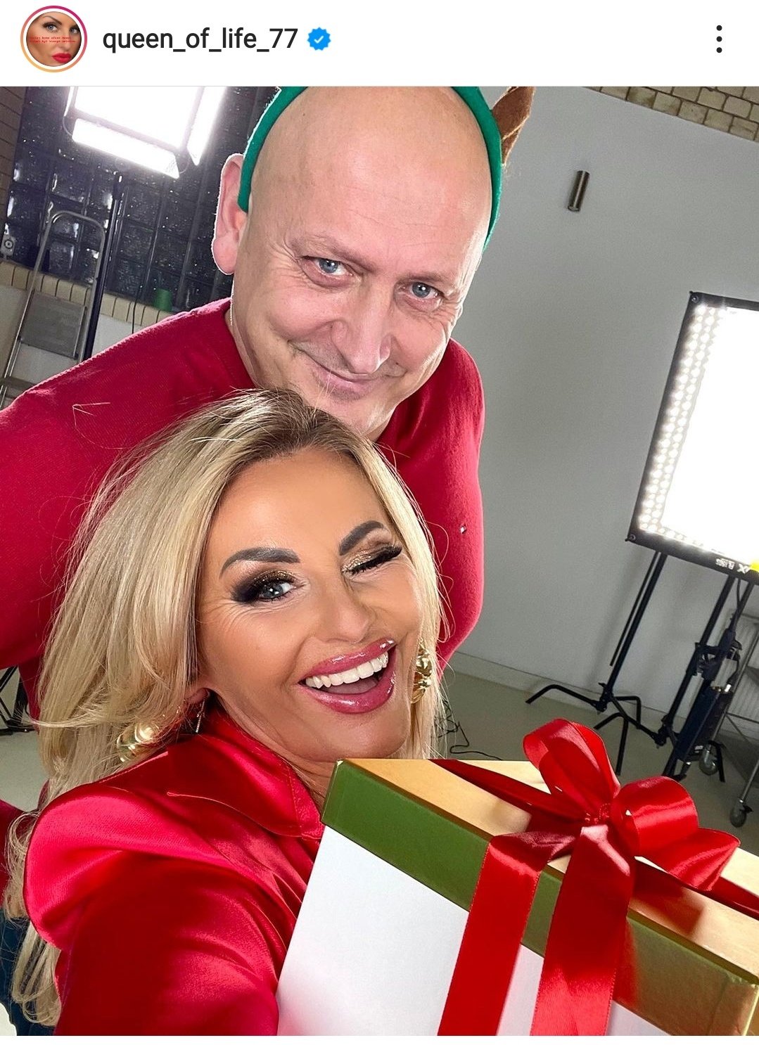 Dagmara Kaźmierska z Jackiem Wójcikiem, ubrani na czerwono