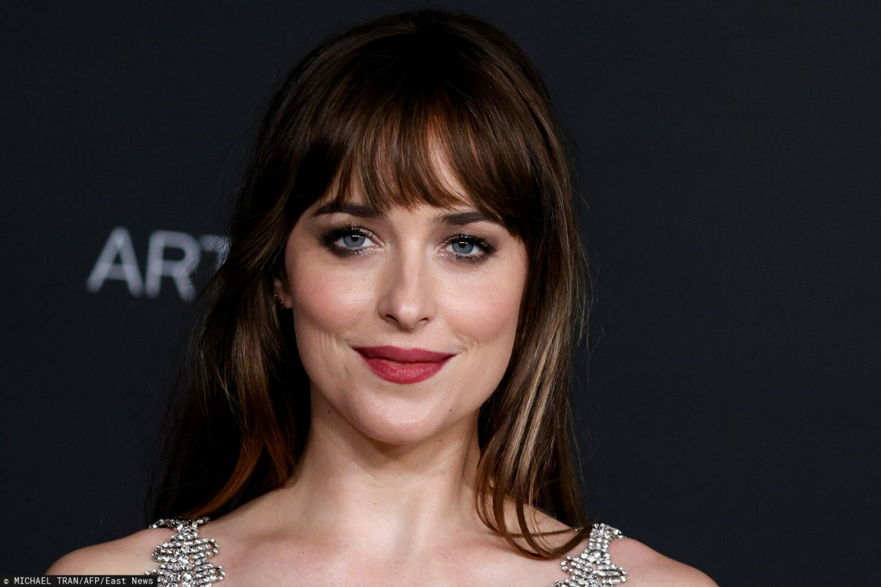 Dakota Johnson – wiek, kariera, Instagram. Co słychać u bohaterki  „Pięćdziesięciu twarzy Greya”?