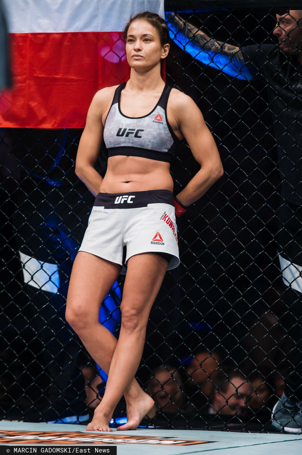 Karolina Kowalkiewicz na ringu podczas UFC Fight Night