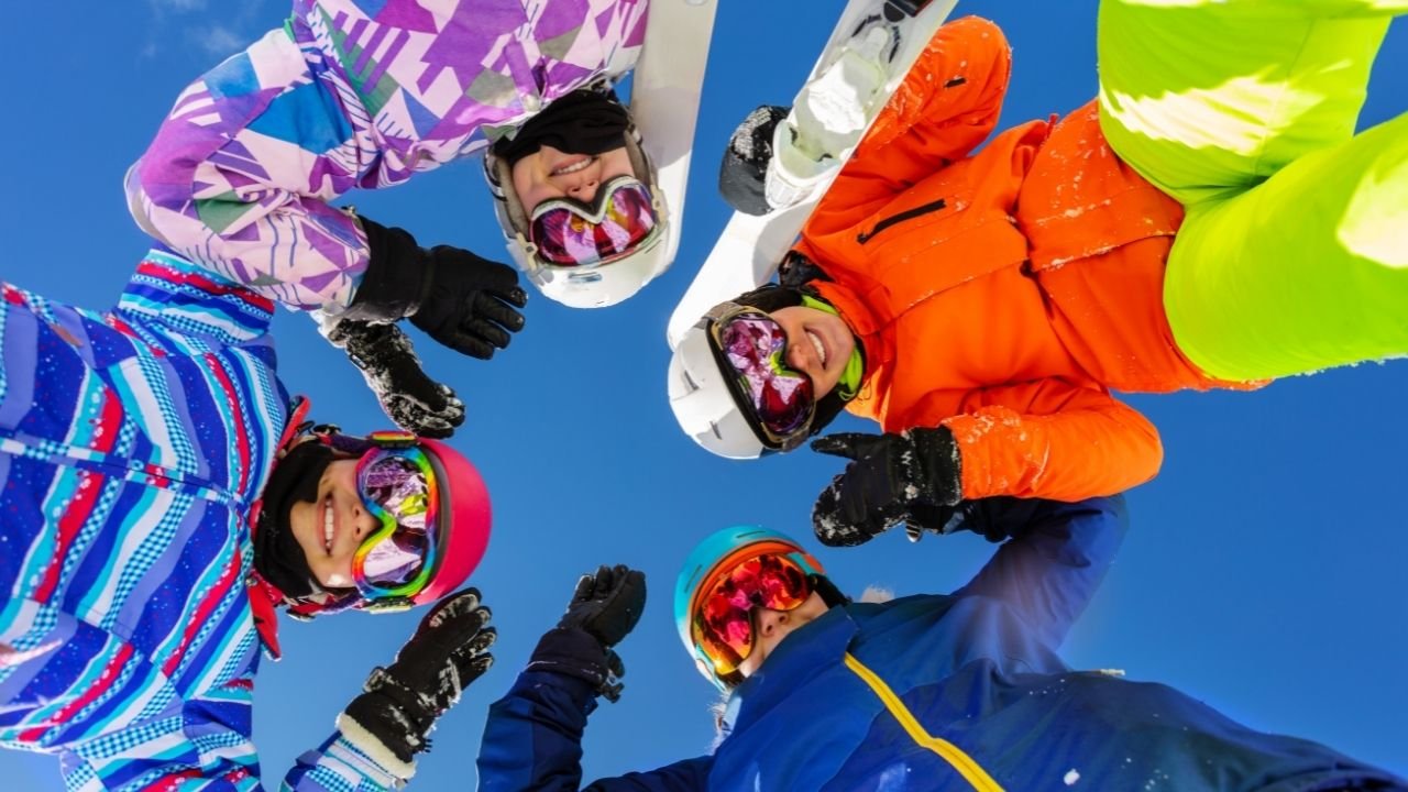 Kurtka narciarska - na co warto zwrócić uwagę przy zakupie?