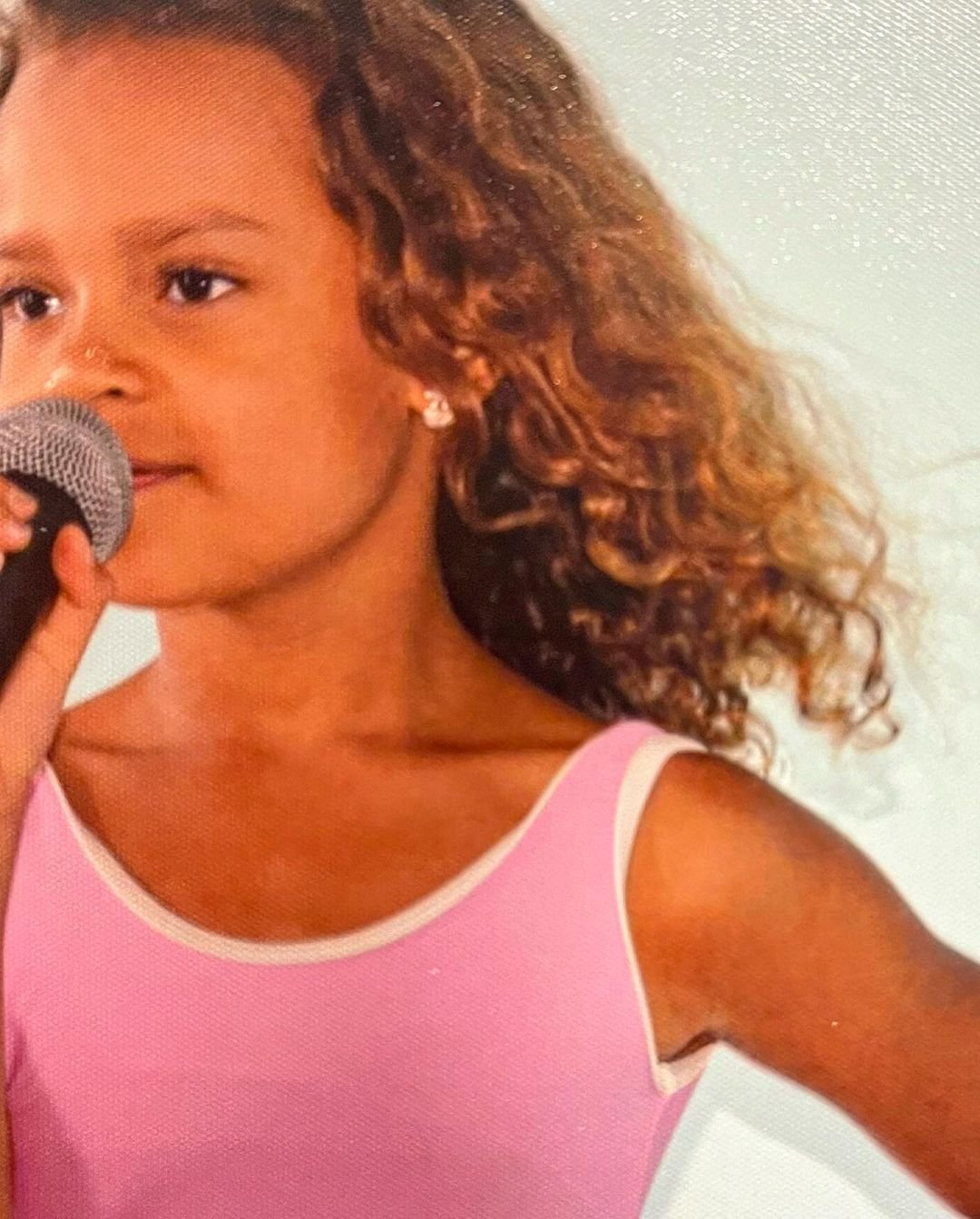 Sara Egwu-James odnosiła sukcesy w muzyce od dziecka