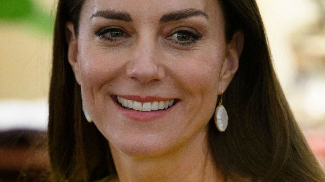 Kate Middleton zachwyciła kreacją na czerwonym dywanie! Co za figura!