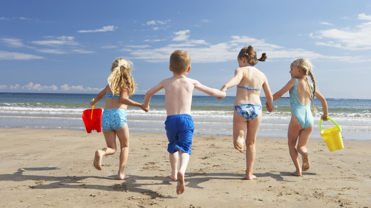 Plaża w Stegnie: „Dzieci bez opieki to norma! Gdzie są rodzice?! Widziałam wiele niebezpiecznych sytuacji”