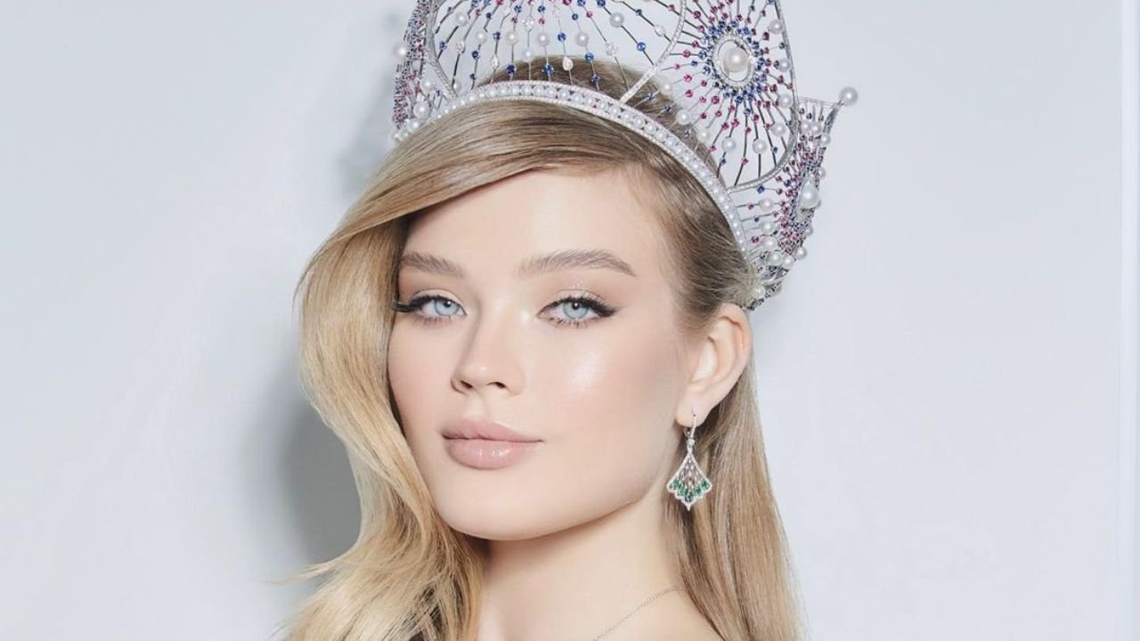 Miss Universe: Skandaliczny strój Rosjanki. Widzowie plują z obrzydzenia