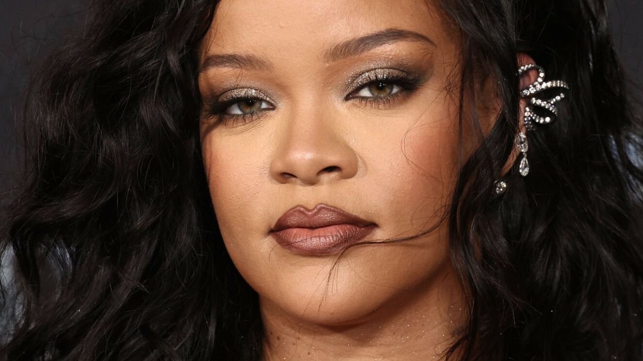 Rihanna w naturalnym futrze podpadła aktywistom. "Powinna zatroszczyć się o lepszy świat dla swoich dzieci!"