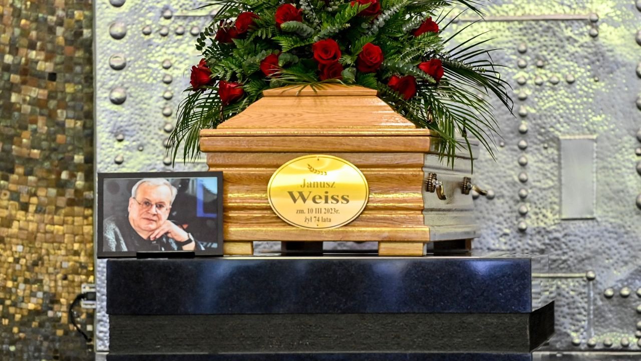 Pogrzeb Janusza Weissa. Znani pożegnali wybitnego dziennikarza