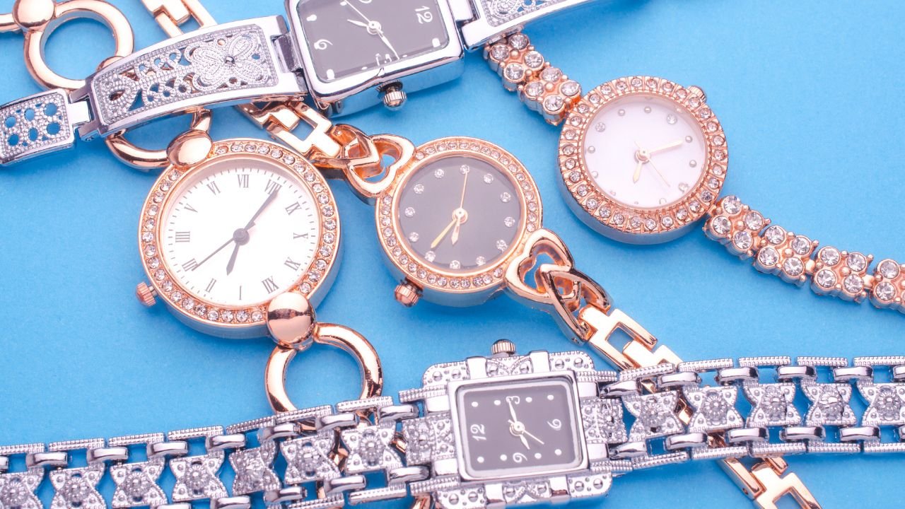 Zegarki damskie – 5 wskazówek, jak wybrać stylowy i praktyczny dodatek