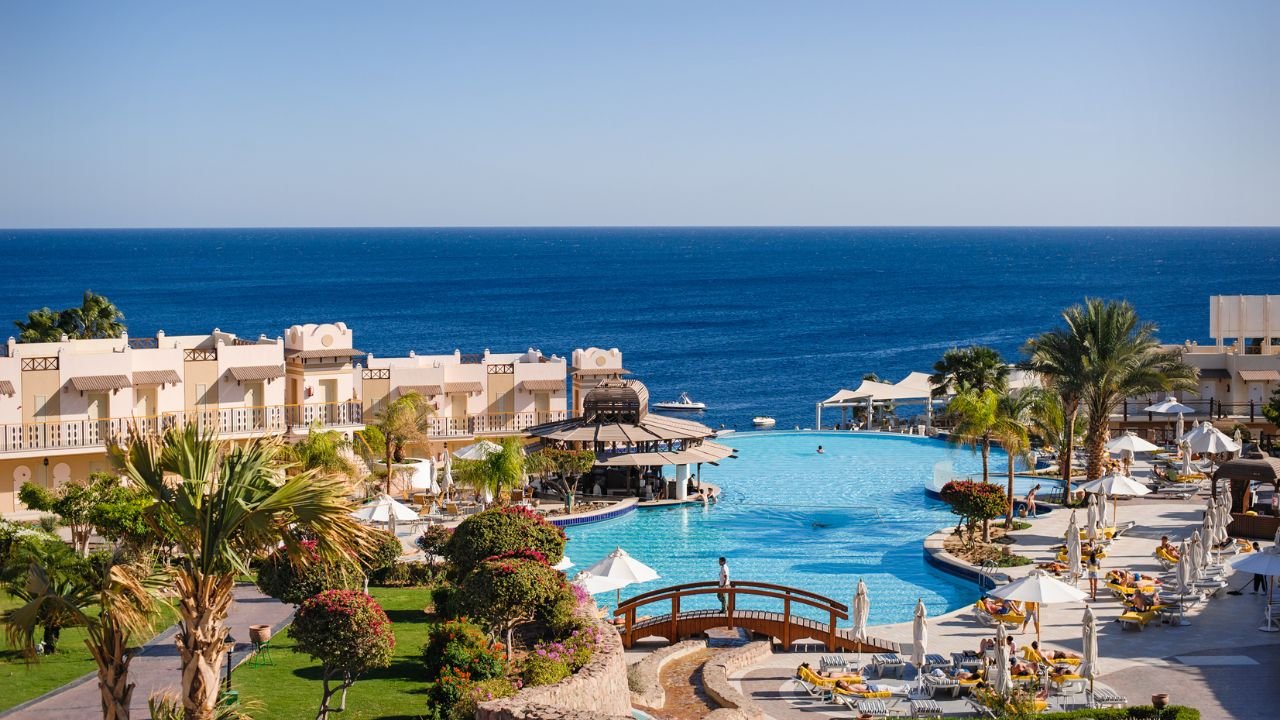 wakacje all inclusive w Egipcie, basen, morze