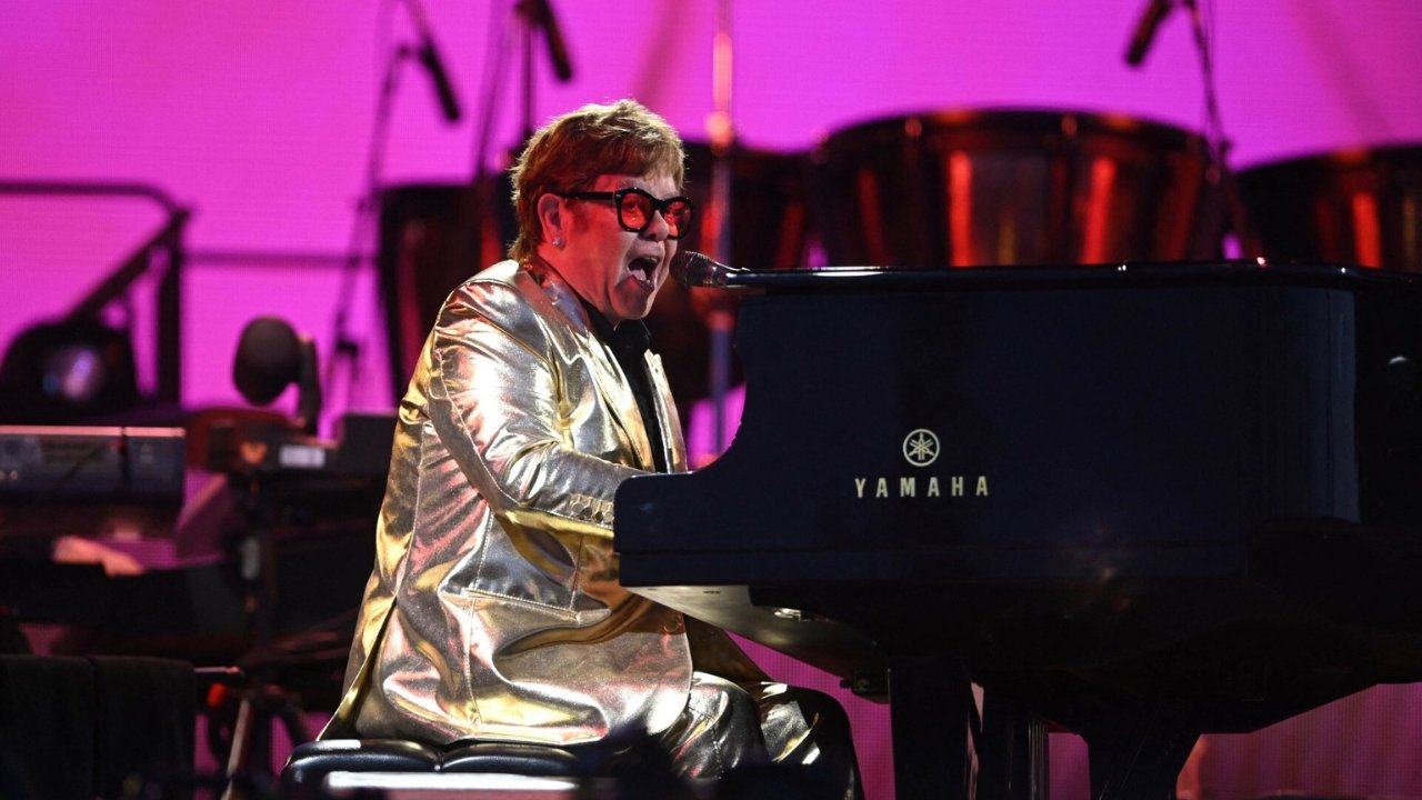 To koniec! Ostatnie pożegnanie Eltona Johna. Fani w rozsypce!