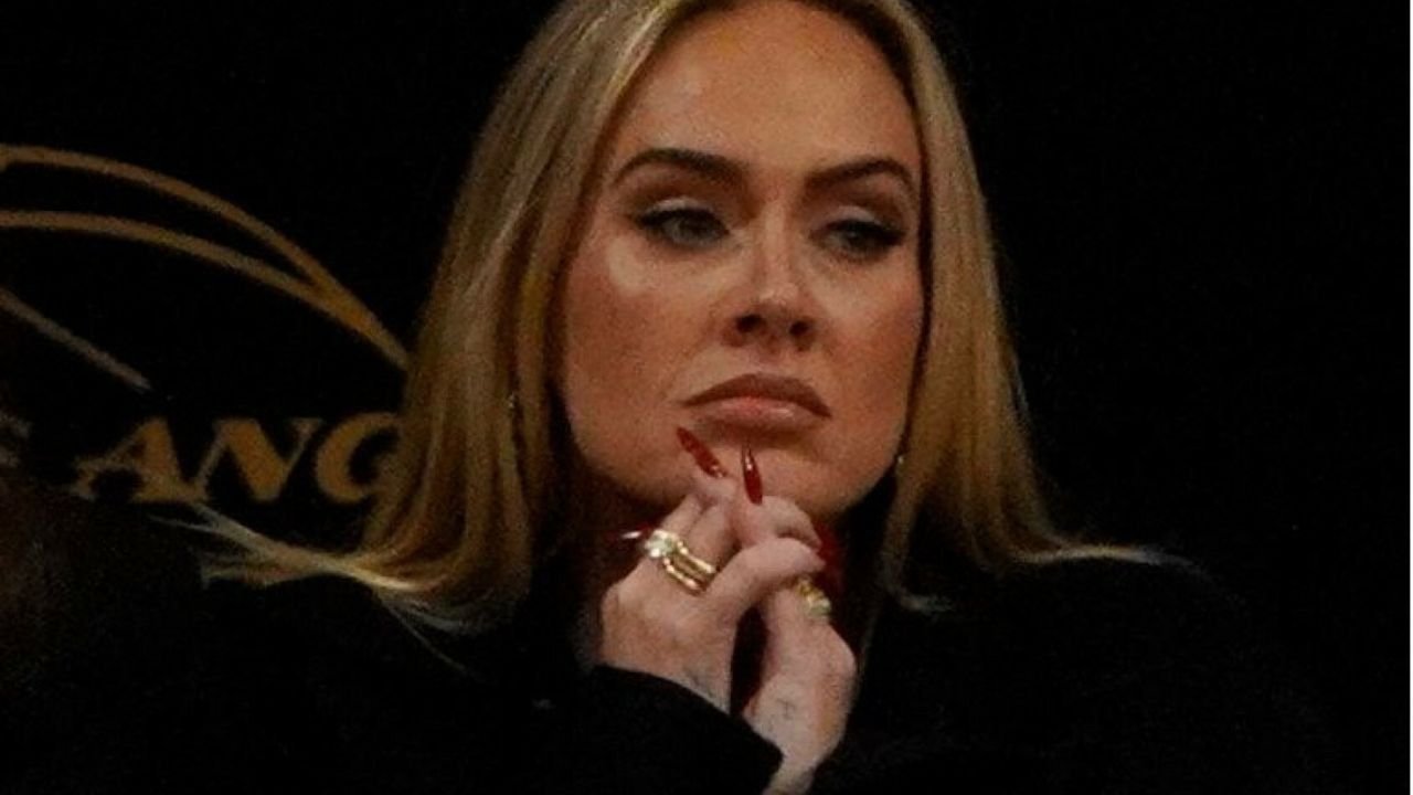 Adele zemdlała z bólu! Piosenkarka od lat cierpi na koszmarne schorzenie