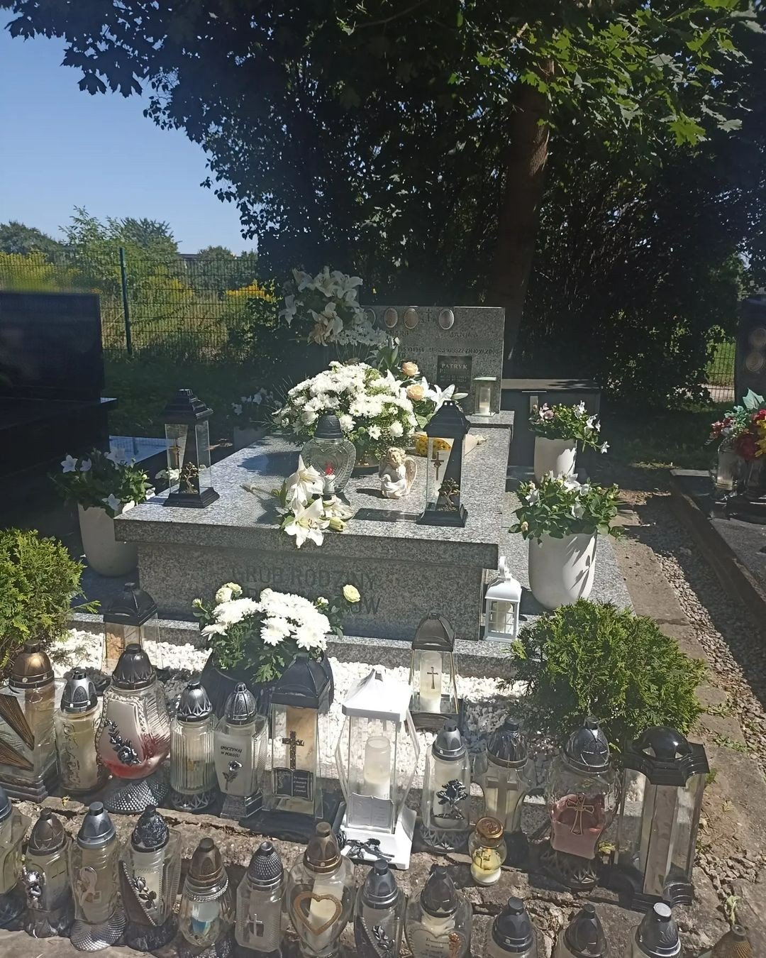 grób Patryka Peretti