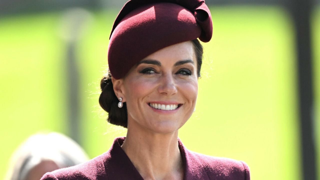 Księżna Kate w nowej fryzurze! Grzywka curtain bangs to hit jesieni 2023!
