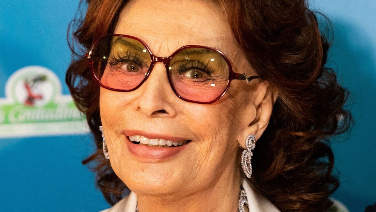 89-letnia Sophia Loren miała wypadek! Gwiazda trafiła do szpitala z poważnymi obrażeniami