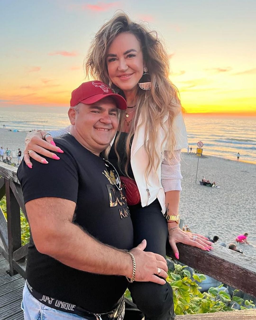 Agnieszka Kotońska z mężem nad morzem