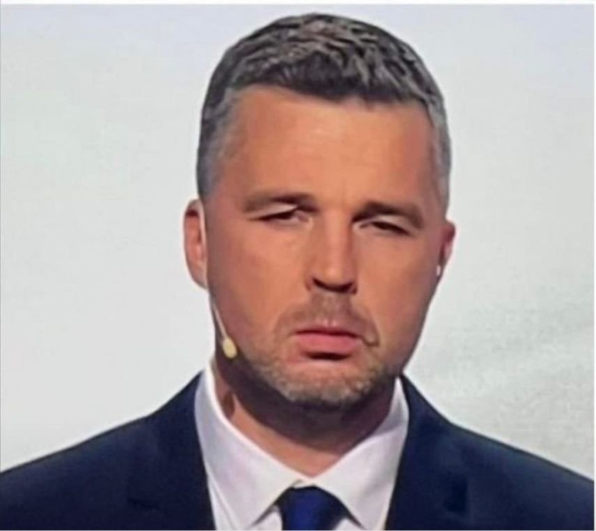 Michał Rachoń, smutna mina