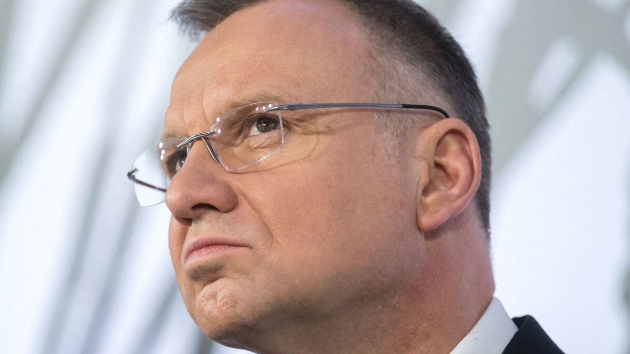 Andrzej również miał lecieć samolotem w felerny, kwietniowy dzień. To dlatego nie wsiadł na pokład