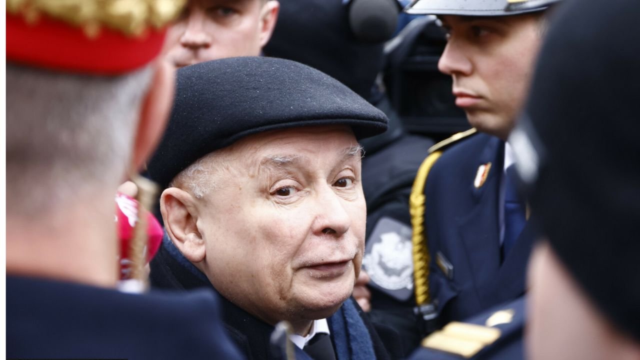 Jarosław Kaczyński ma duże poczucie humoru. Porównał siebie do... trzykrotnego noblisty! [wideo]