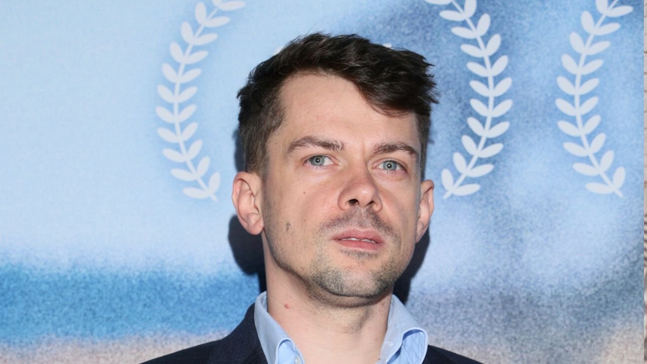 Michał Kołodziejczak przyciął kimę w nowej pracy. Miał bronić rolników, a zrobił nam siarę