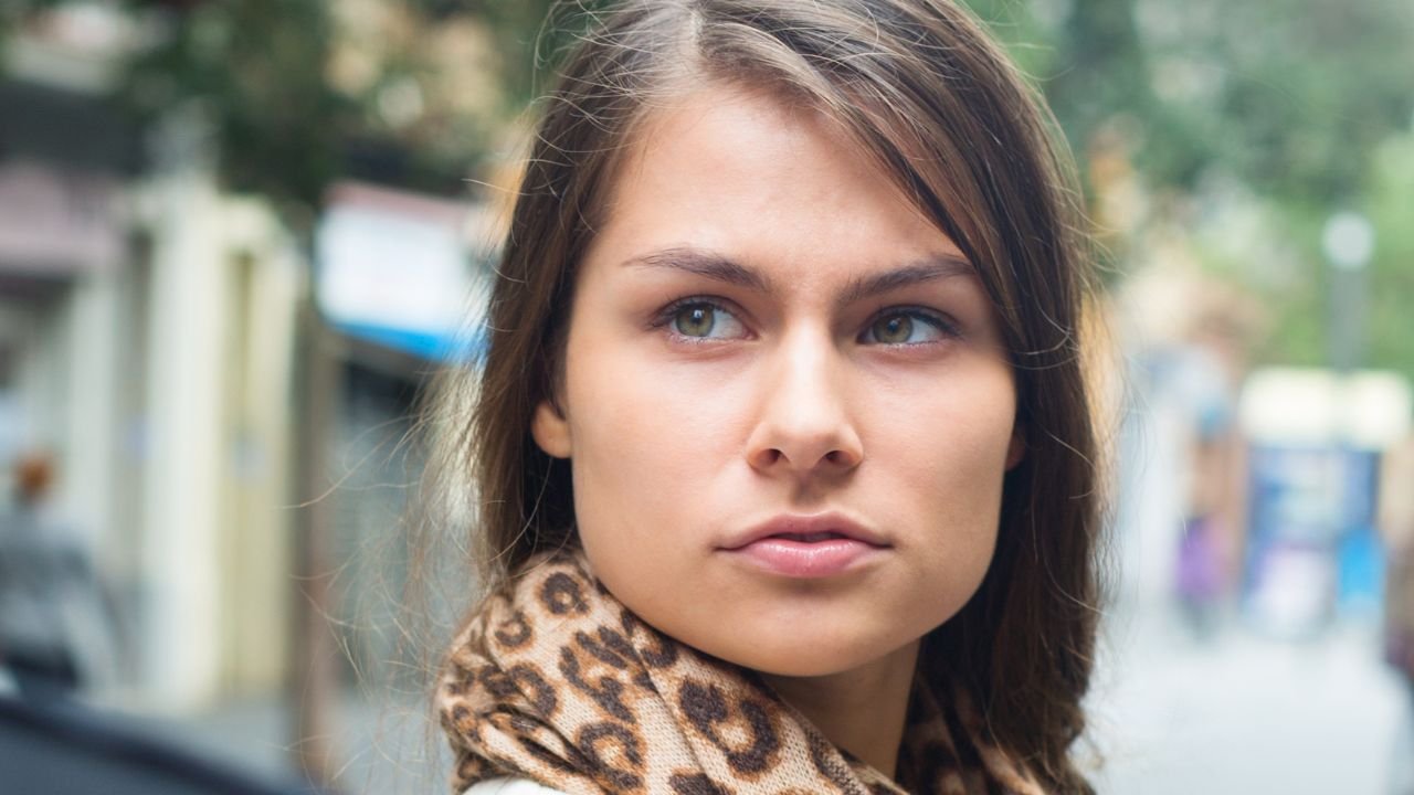 "Jestem matką chrzestną, ale to nie oznacza, że mam szykować wypasioną kopertę"