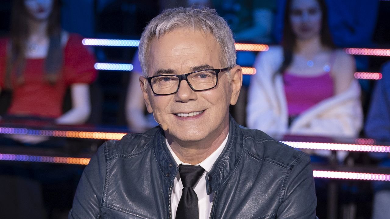 Robert Janowski odchodzi z Polsatu i z programu "Twoja Twarz Brzmi Znajomo". Potwierdził rozstanie