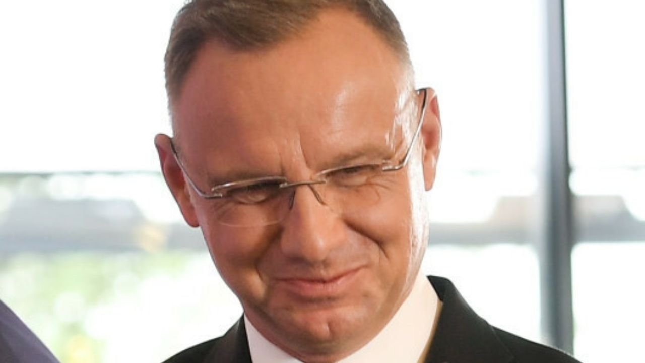 Andrzejek śpiewa "Skibidi" i tańczy z Olkiem. Przypominamy najśmieszniejszą przeróbkę wideo