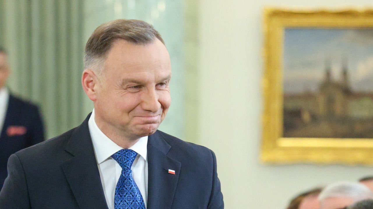 Andrzej ma plan, co chce robić, gdy odda stołek. Pewnie dlatego tak często latał do Francji na igrzyska