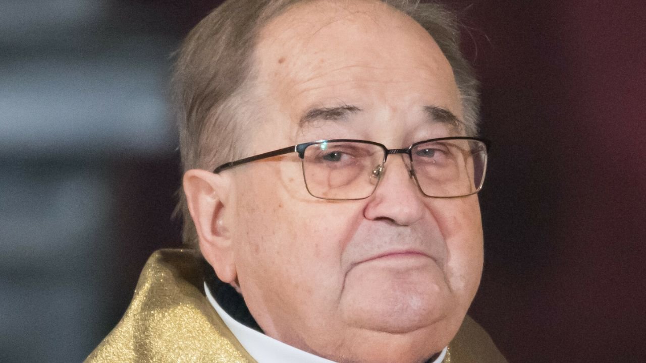 Afera KPO: Ojciec Tadeusz grzmi ostro o "kastach"