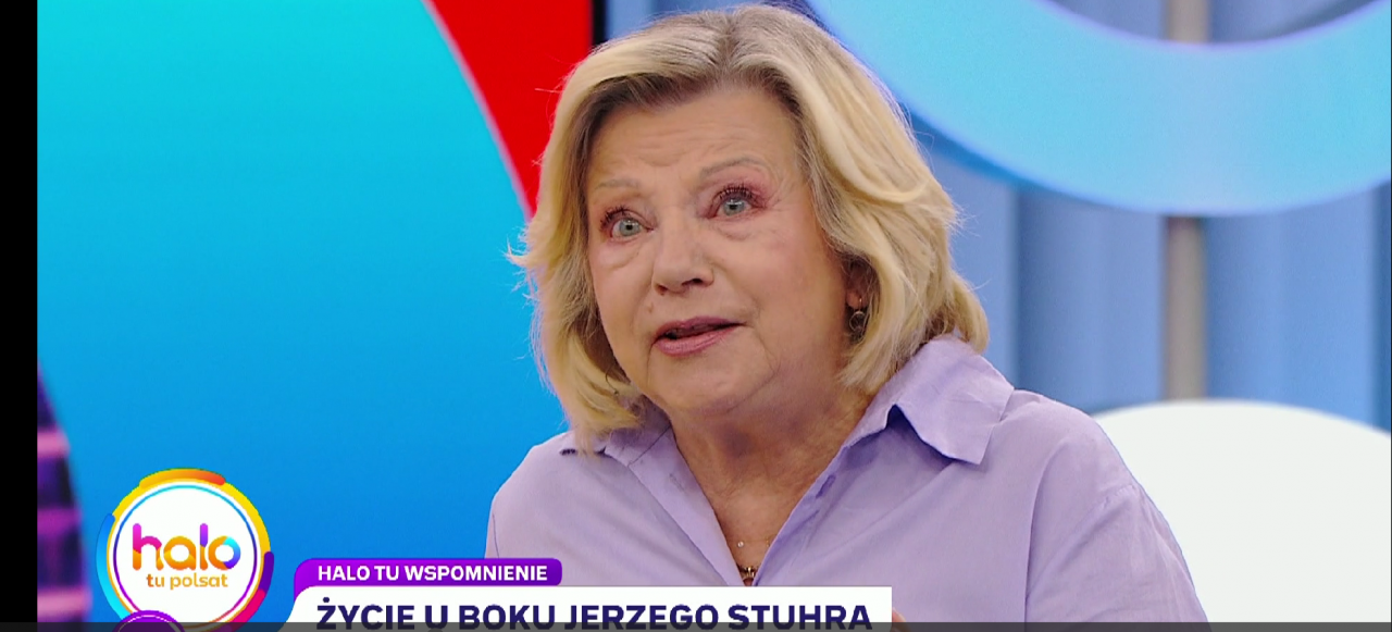 Barbara Stuhr w fioletowej sukience