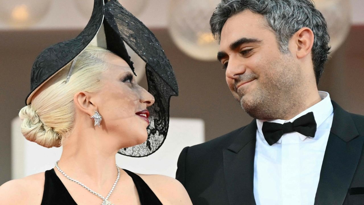 Lady Gaga promienieje przy Michaelu Polanskym. Para zachwyciła na czerwonym dywanie w Wenecji