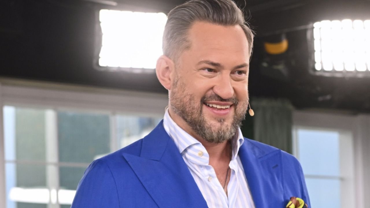 Nietypowe sceny w programie "Dzień Dobry TVN". Marcin Prokop klęknął i zaczął przepraszać [wideo]