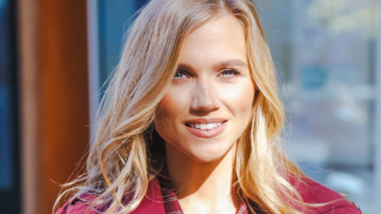 Agnieszka Kaczorowska udała się do hotelu z długowłosym mężczyzną. Tabloid wszystko opisał