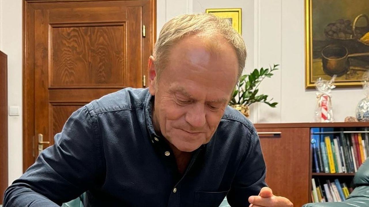 Sondaż CBOS: Koalicja Obywatelska ma 33 proc., PiS 29 proc.; Donald Tusk komentuje wynik we wpisie na X