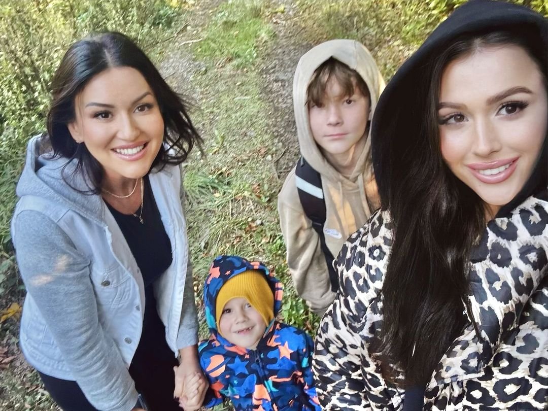 Edyta Węgiel, Roksana Węgiel i jej rodzeństwo na selfie