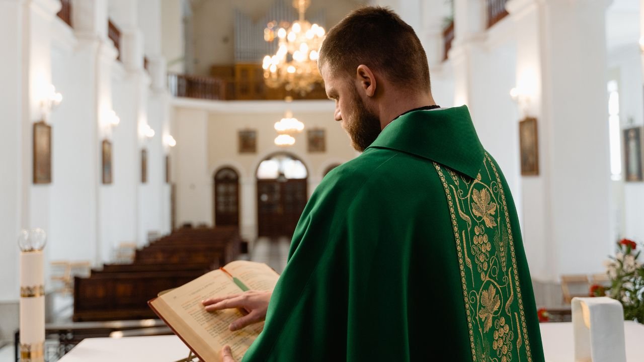 "Mój syn wybrał seminarium zamiast studiów. Poszedł na łatwiznę"