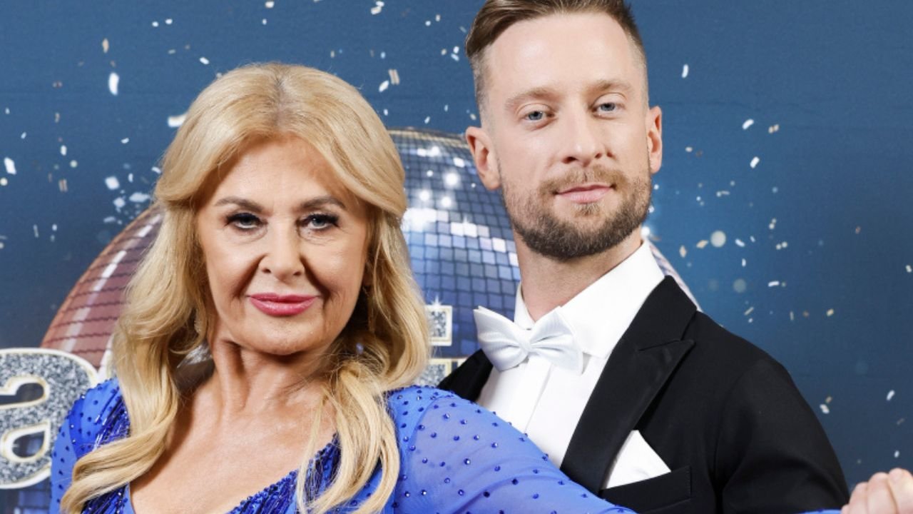 Majka Jeżowska w obcisłej kreacji. Suknia podkreśliła wszystkie atuty jej sylwetki