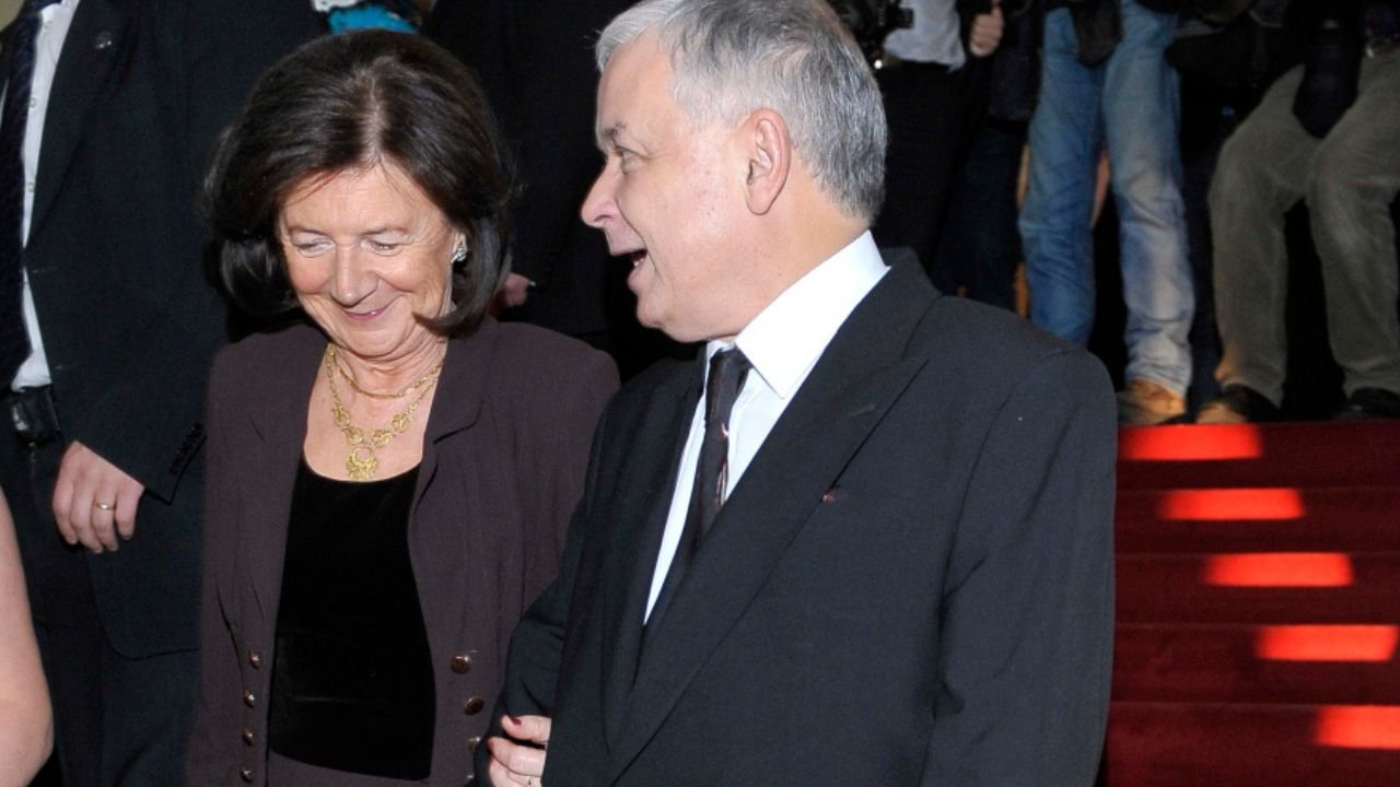 półzbliżenie na twarze maria-lech-kaczynski