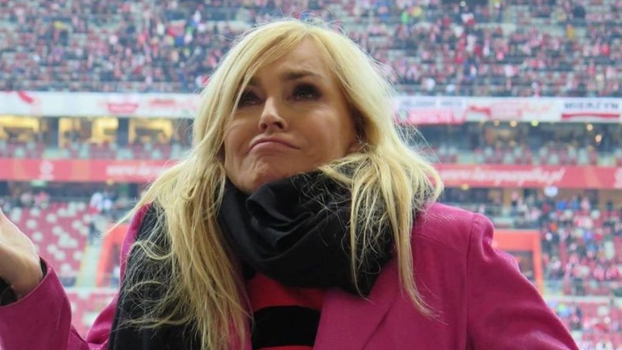 Monika Olejnik wskoczyła w prześwitujące fatałaszki na Halloween. Ma też upiorny makijaż