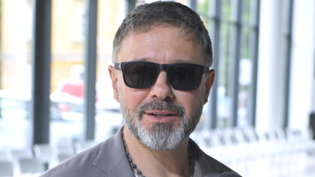 Odważne wyznanie Andrzeja Piasecznego. Mieszka z mamą i partnerem