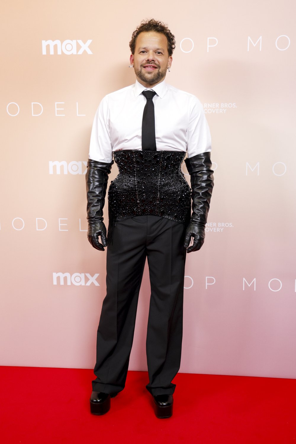 Michał Piróg w gorsecie