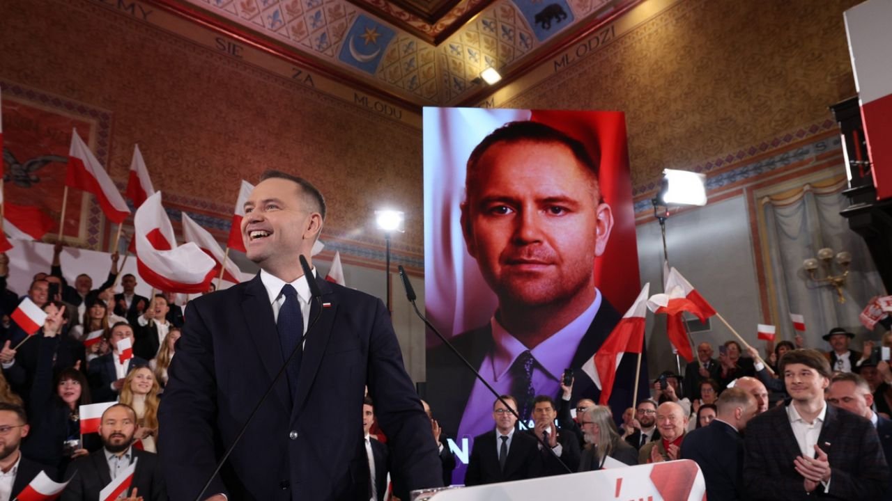 Karol Nawrocki kandydatem popieranym przez PiS na prezydenta w 2025 roku, w sieci pojawiły się memy