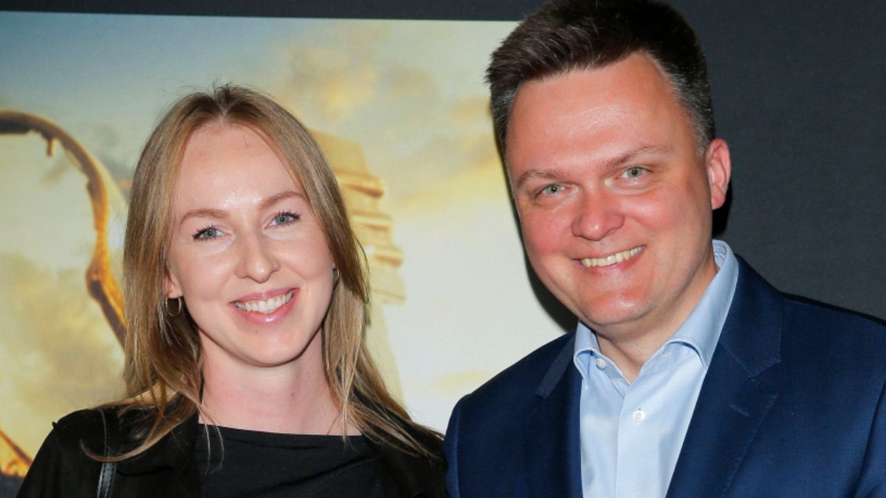 Bogobojny Szymek jest gorliwym katolikiem i pisze książki o Bogu. Z żoną do Kościoła jednak nie chodzi